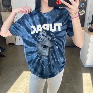 Blue tie-dye Tupac t-shirt